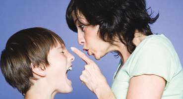 هل تعرفين أثار الضرب على طفلك؟