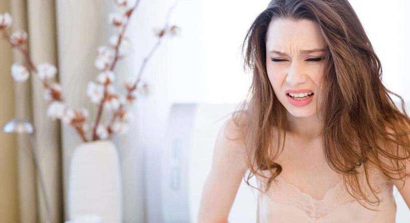 اسباب وطرق علاج الم اسفل البطن جهة اليمين مع غازات