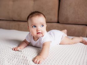 نمو الطفل في الشهر الرابع