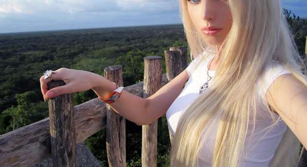 فاليريا لوكيانوفا فتاة باربي حقيقية | دمية، أوكرانيأ، عارضة أزياء