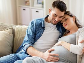 العلاقة الزوجية اثناء الحمل فى الشهر السابع 