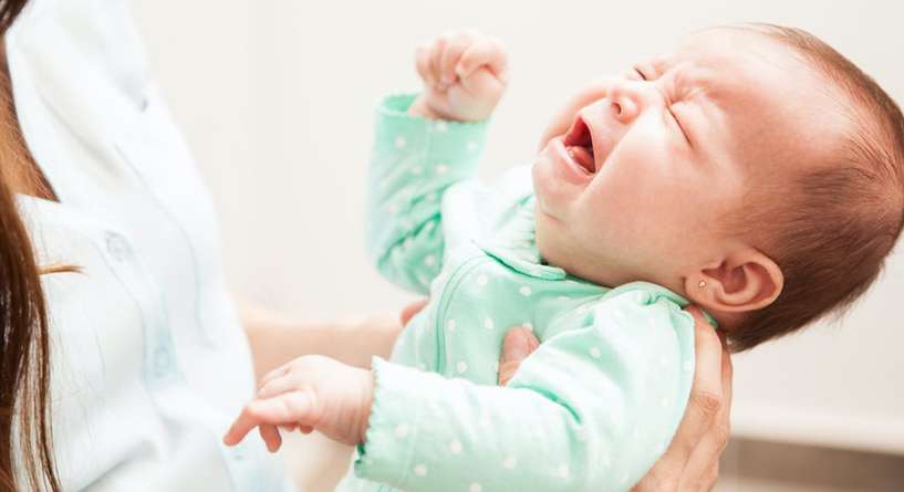 تعرفي الى اسباب وفوائد بكاء الطفل الرضيع وطريقة التعامل معه!