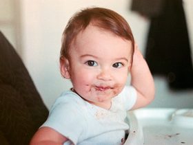 طفل 4 شهور ماذا ياكل