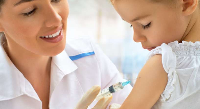 اسباب وحالات تأجيل تطعيم الطفل