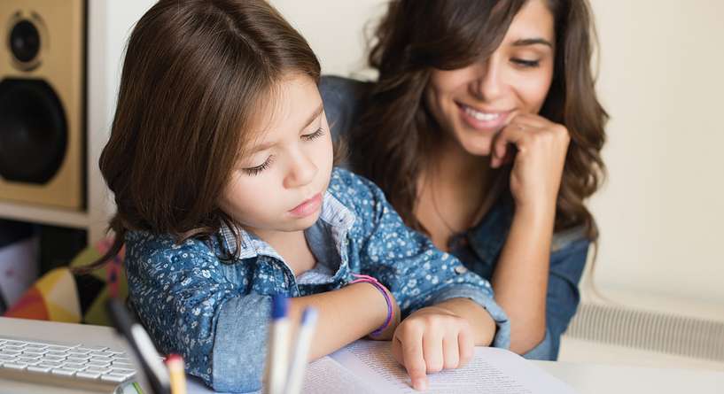 كيف اعلم طفلي القراءة