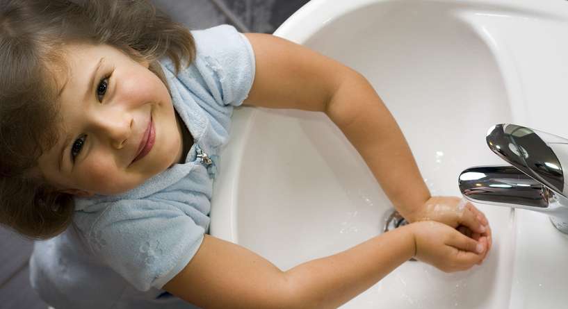 تدابير أساسية لحماية الطفل مع بداية موسم الإنفلونزا