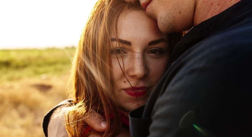 طرق اثارة الرجل لحد الجنون