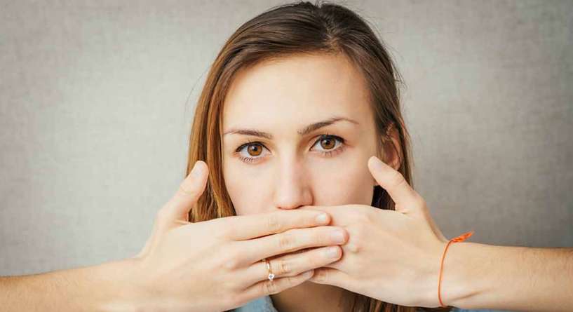 علاج مشكلة حصى اللوزتين لازالة رائحة الفم