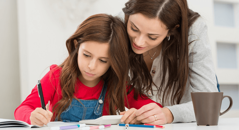 الأسلوب التربوي الذي يصنع من طفلك ناجحًا في دراسته وحياته