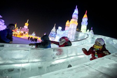مهرجان الجليد والثلج الصيني السنوي بالصور