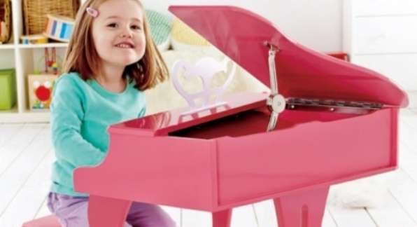 فوائد تعليم الطفل العزف على آلة موسيقية