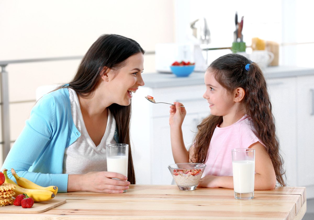 لماذا يُعد الحليب المجفف المدعّم جزء لا يتجزأ من الفطور الصحي؟
