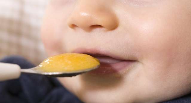 استعداد الاطفال لتناول الاطعمة الصلبة