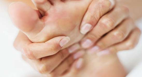 الم باطن القدم | التهاب اللفافة الاخمصية
