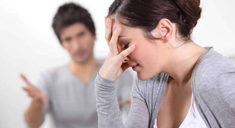 اسباب تدفع الرجل الى الكذب