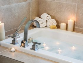 Sink Faucet, Candle, Tub
