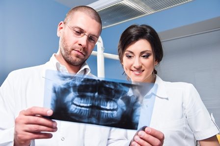 زيارة طبيب الأسنان تكشف الأمراض!