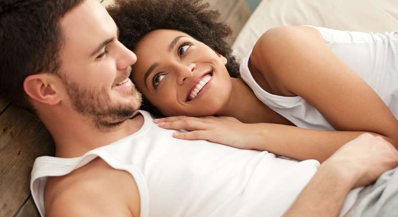 هل ممارسة العلاقة الحميمة بانتظام تسبب السمنة للمرأة