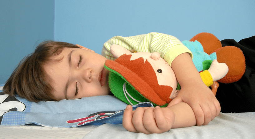 اهمية عدم نوم الطفل خلال بعد بلوغه عامين