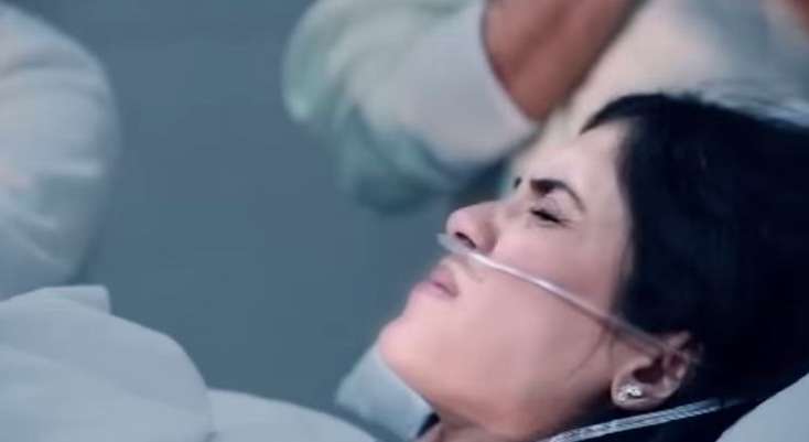 زوجة امير يزبك أثناء ولادتها