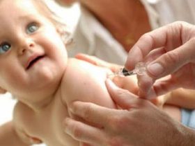 لقاح الطفل بعمر التسعة اشهر
