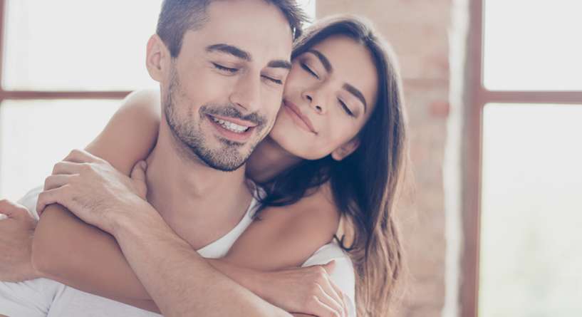 7 رسائل مصالحة للزوج تعيد علاقتك به كما كانت