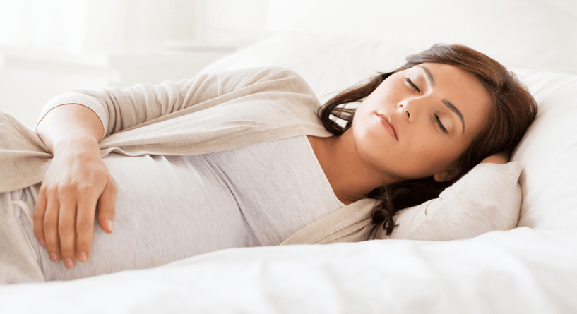 وضعيات النوم للحامل بالترتيب حسب كل شهر