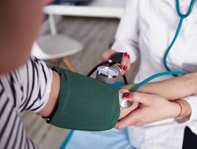 ما هو افضل وقت لقياس الضغط والاخطاء الواجب تجنبها؟