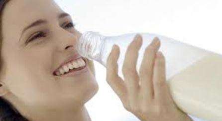 كيف يمكننا إضافة الحليب إلى غذائنا اليومي؟