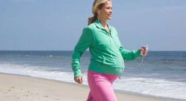 5 فوائد صحية للمشي خلال الحمل