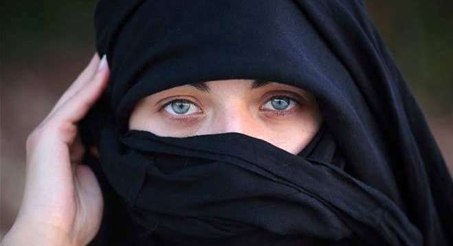  حكم إجبار الأهل إبنتهم على لبس النقاب