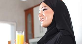 إتباع الحامل لحمية غذائية يعرض طفلها للبدانة!