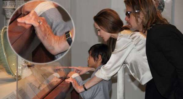 انجلينا جولي تضع خاتم الخطوبة!