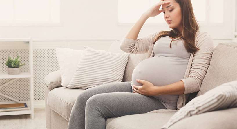 سبب لون البول برتقالي عند الحامل