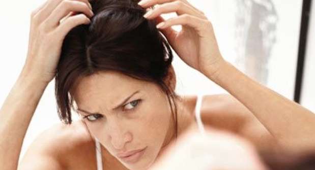5 خلطات طبيعية لعلاج الشيب المبكر