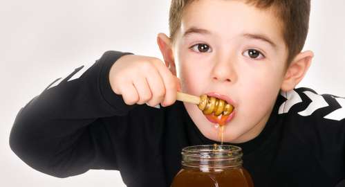 أطعمة شائعة ولكن سامة للأطفال