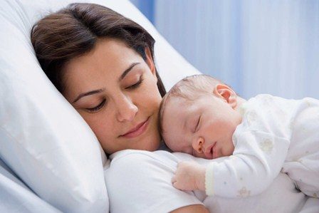 موانع الرضاعة الطبيعية عند الام والطفل