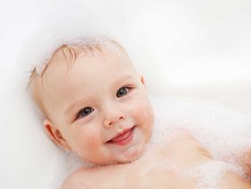 فرشاة شعر الاطفال كيف تختارينها؟