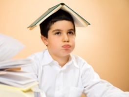إضطراب نقص الانتباه وفرط النشاط ADHD: العوارض والعلاج