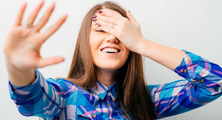 مواقف مضحكة ومحرجة يعايشها مولود برج الأسد