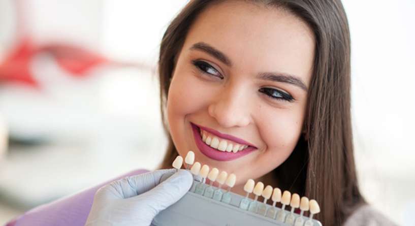 هل زراعة الاسنان مؤلمة وما هي التعلميات الواجب اتباعها بعد العملية؟