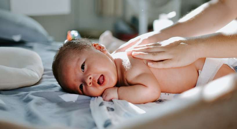 علاج المغص والغازات عند الاطفال حديثي الولاده