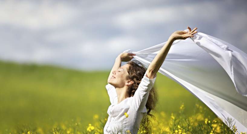 عبرة عن تغيير المرأة لحياتها