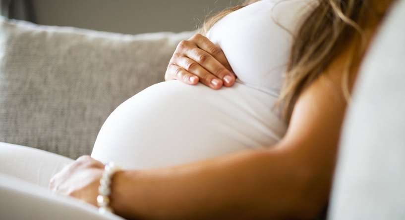 اسباب حركة الجنين اسفل البطن في الشهر الخامس