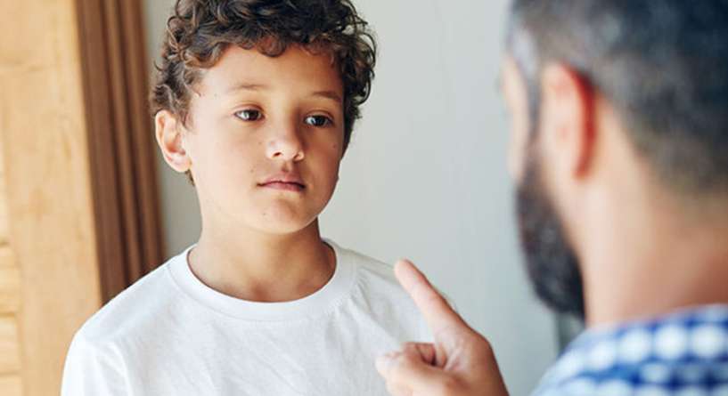 اسباب كذب الطفل وطرق العلاج