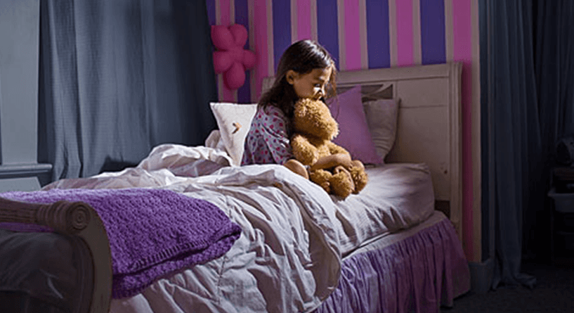هل تكون اضطرابات نوم طفلك دليلًا على ذكائه؟