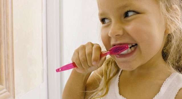 نصائح تجنب تسوس الاسنان عند الاطفال