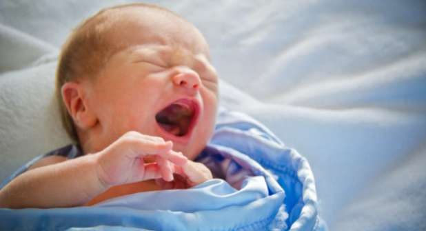 علاج فطريات الفم عند الرضع
