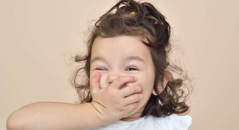 طرق علاج فطريات الفم عند الاطفال عمر سنتين