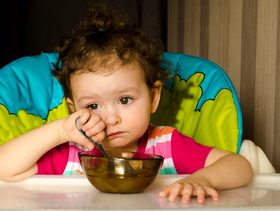 جمل تفادي قولها لابنك اثناء الطعام 